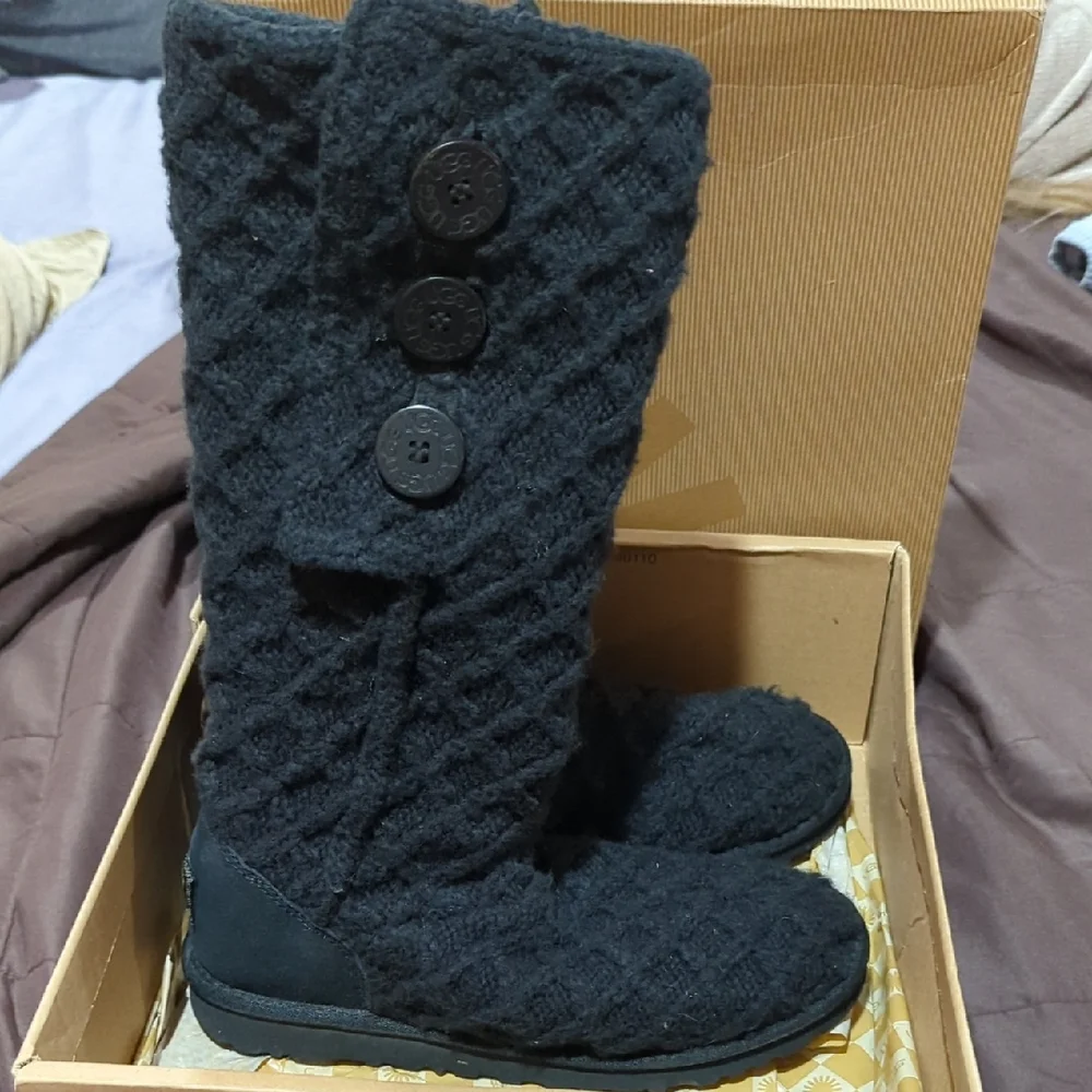 UGG Black Lattice Cardy Winter Boots Women's Size 8 - Picture 1 of 8